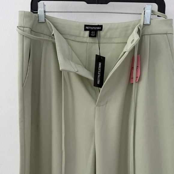 PrettyLittleThing Women's Light Cream Wide-Leg Pants sz 10 - Picture 6 of 9